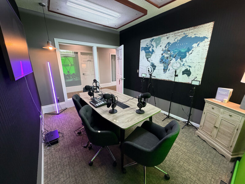 Podcast Media Recording Room for Rent